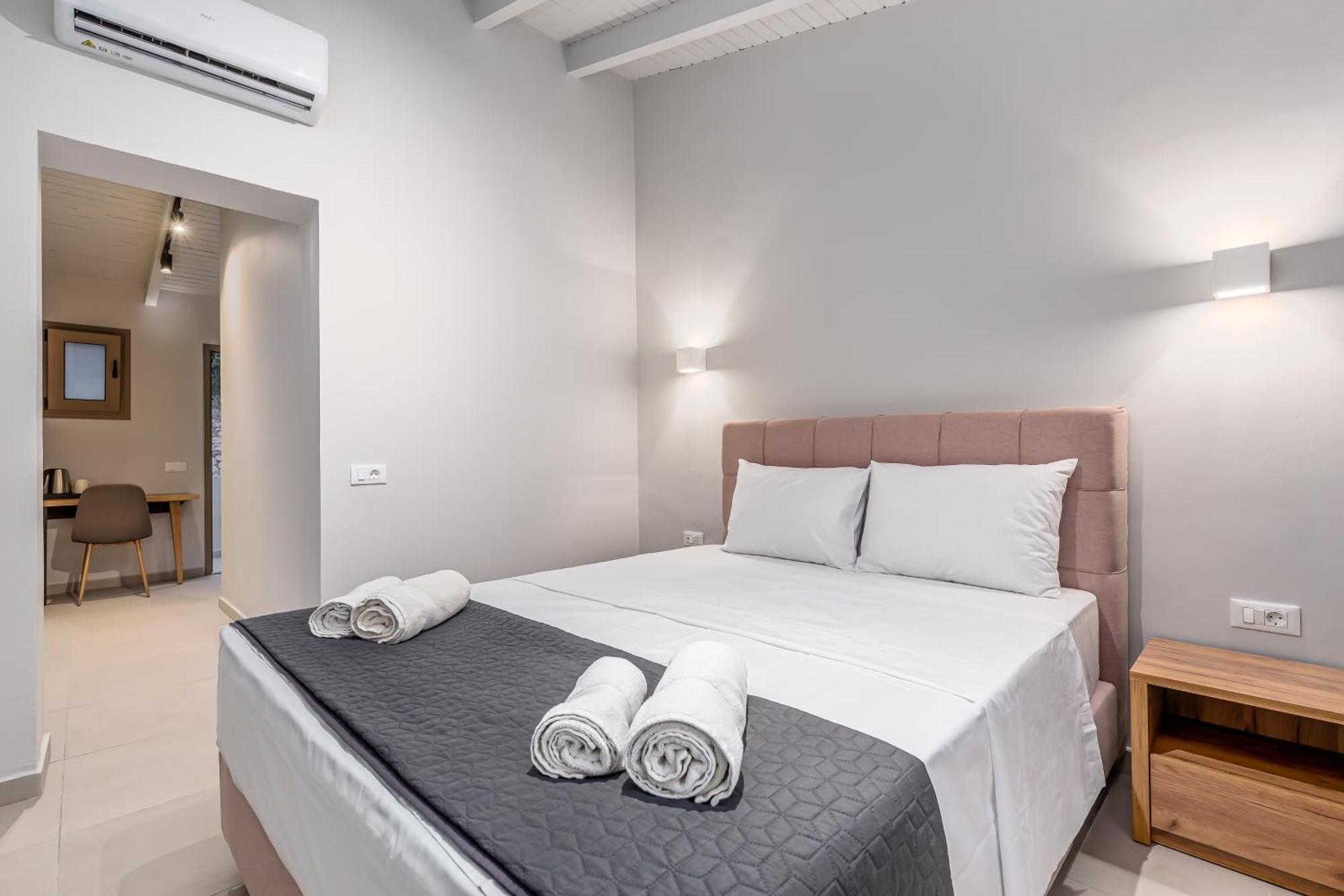 Anasa Corfu (Adults Only) Aparthotel Benitses  Exterior photo